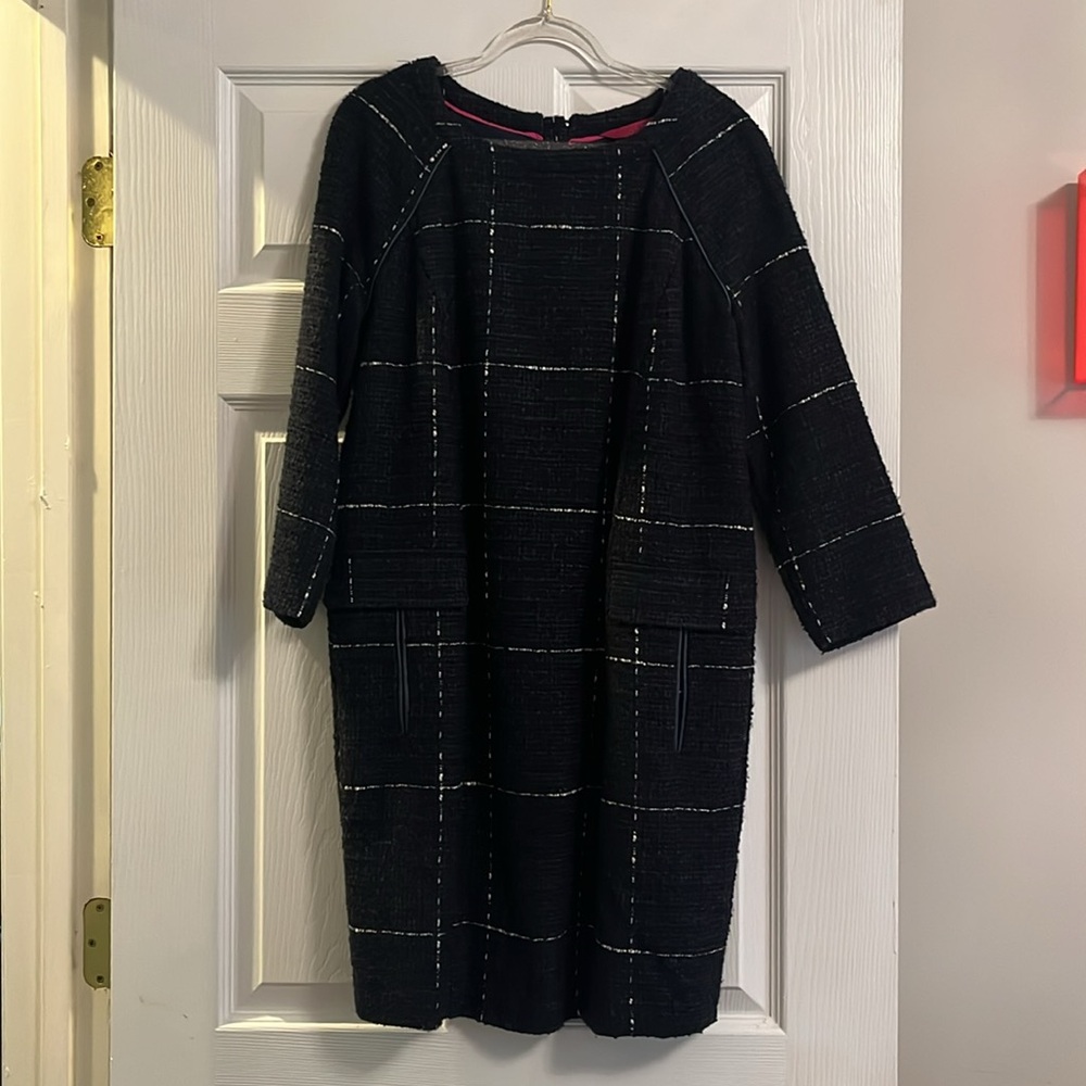 Chic Navy and White Plaid Dress